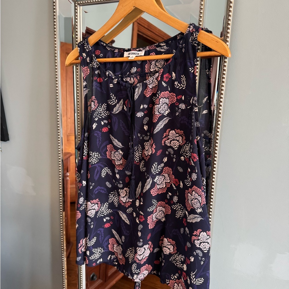 BB Dakota Navy Floral Sleeveless Blouse with Pink and Cream Blooms